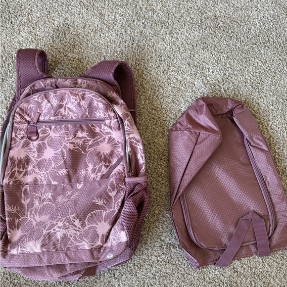SENITA Workout/Travel roomy backpack - Picture 1 of 7
